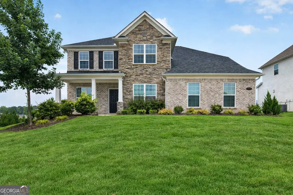 604 Napier Pass, Peachtree City