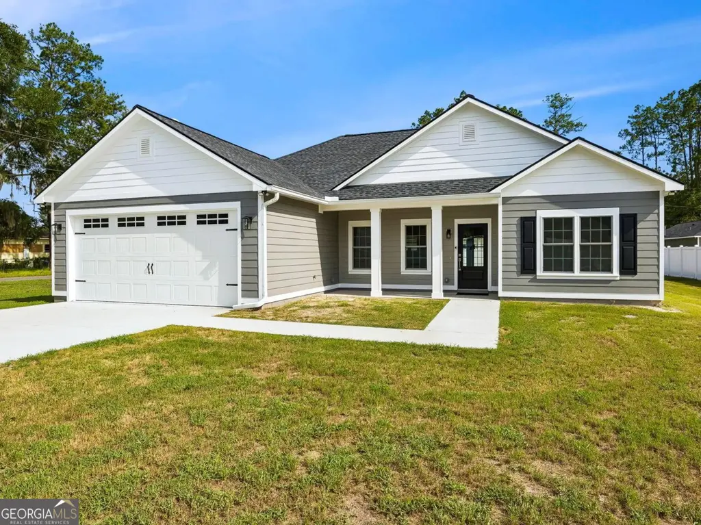 110 Robinson Street, Folkston