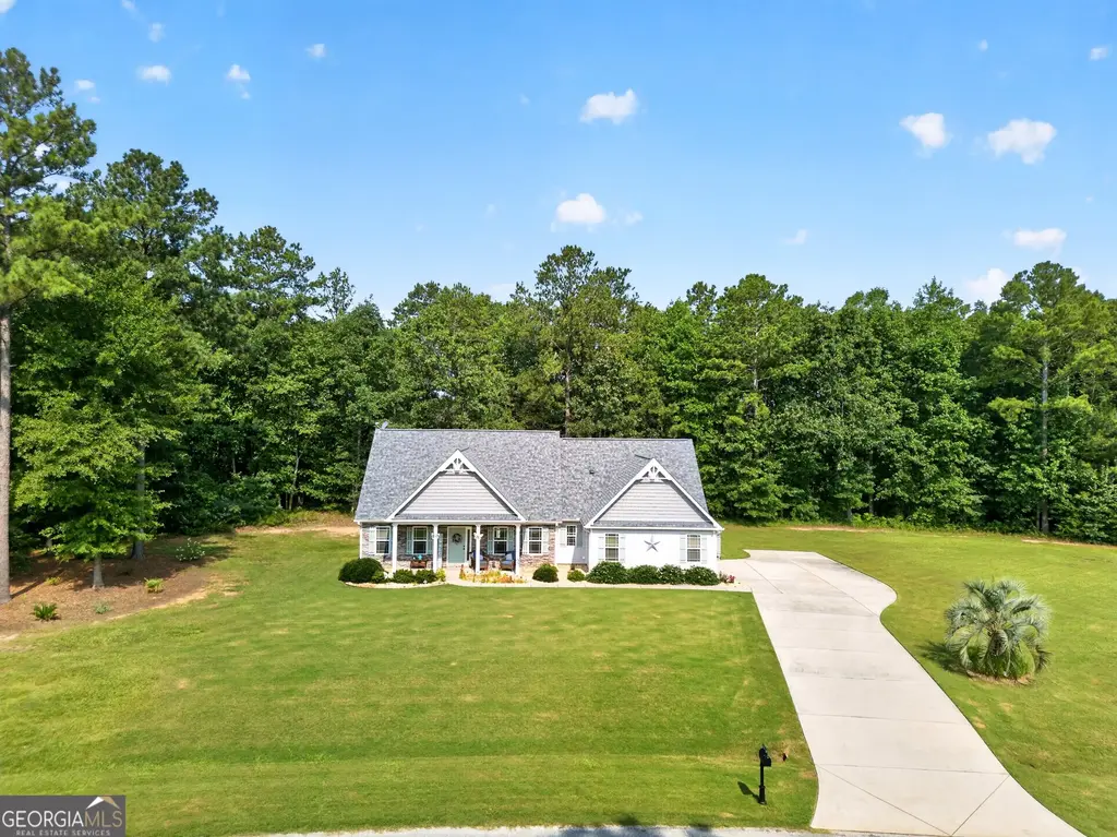 225 Cole Forest Boulevard, Barnesville