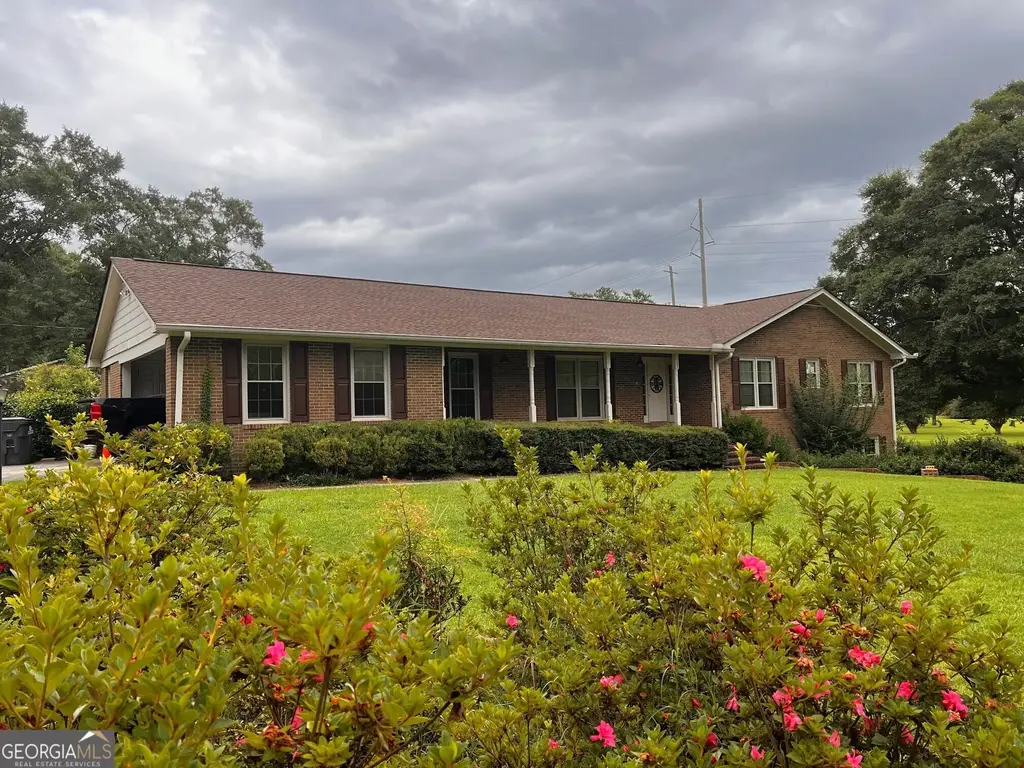 105 Olympia Drive, Thomaston