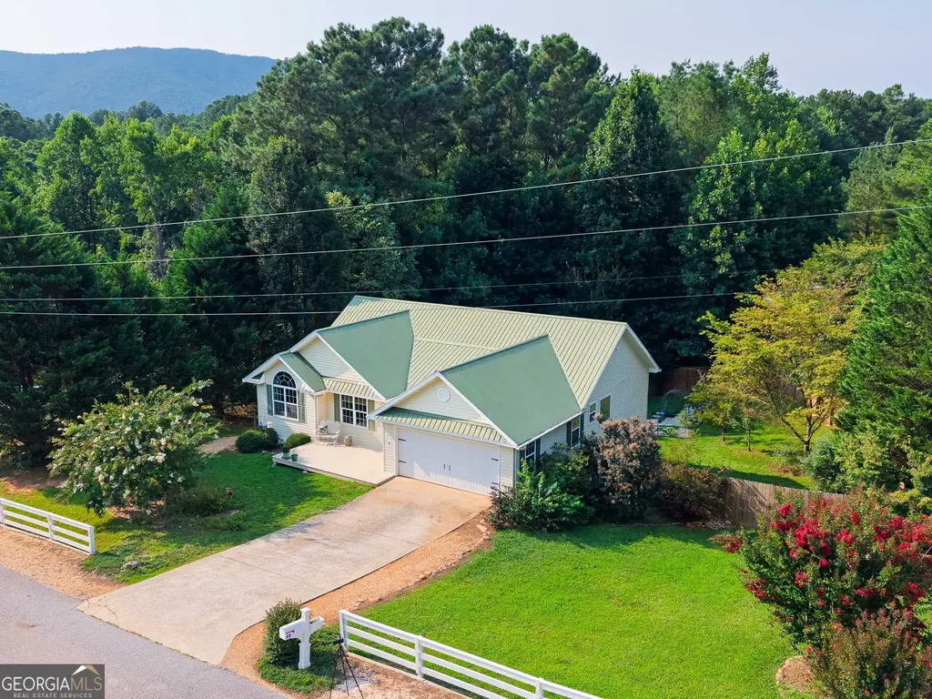 68 Barker Trail Road, Cleveland