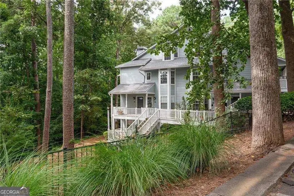 4080 Riverlook Parkway Se 201, Marietta