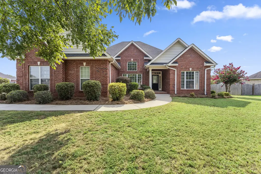 102 Rosemary Court, Warner Robins