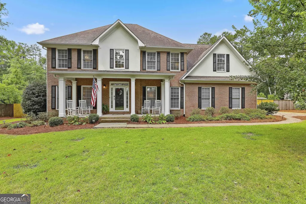 1106 Montclair Drive, Peachtree City