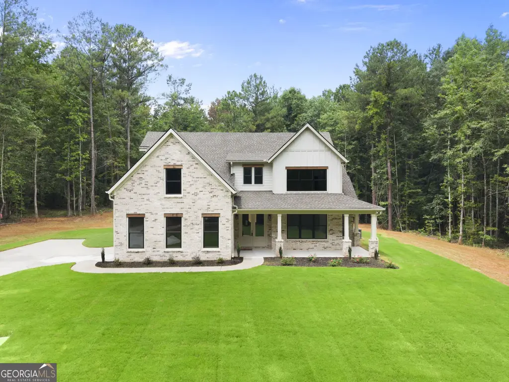 125 Maple Valley Drive, Jenkinsburg