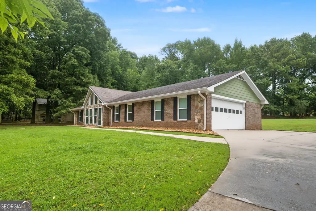 165 Hilo Road, Fayetteville