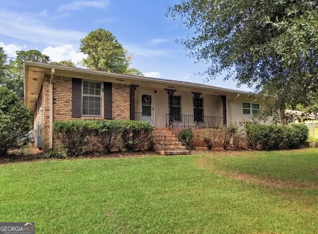 1937 Brannon Drive, Austell