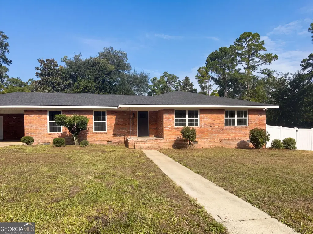 1625 Windsor Drive, Waycross