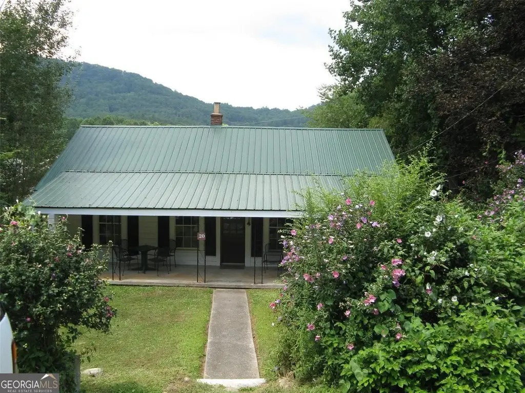 20 S Scruggs Street, Mountain City