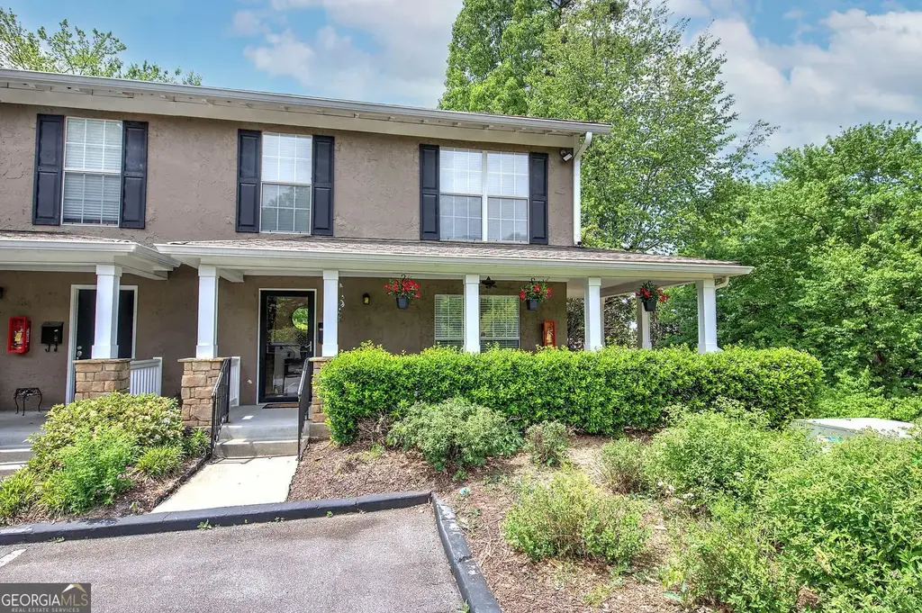 3200 Seven Pines Court 108, Atlanta