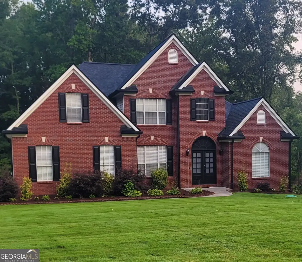 26 Parlor Circle, Sharpsburg