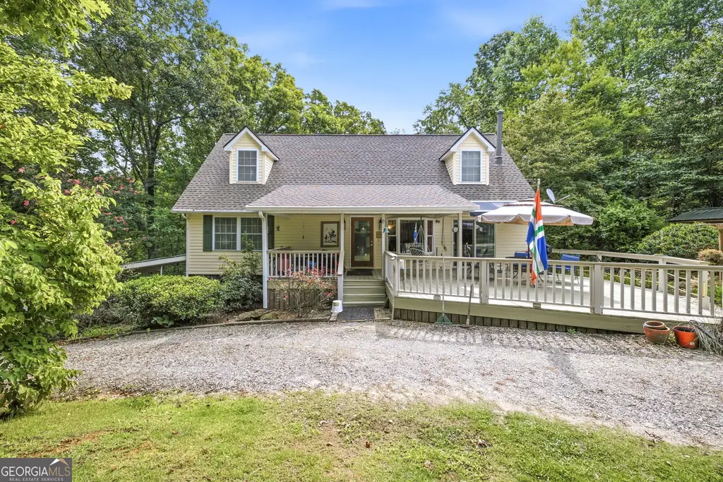 975 Chattahoochee Way, Cornelia