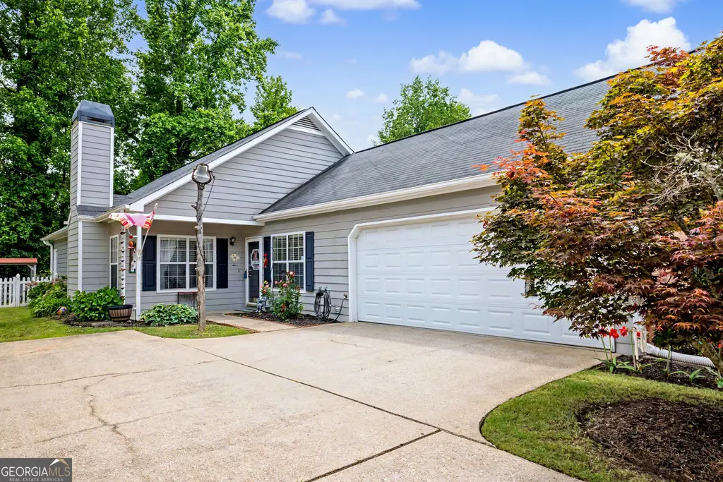 195 Woodgate Drive, Fayetteville