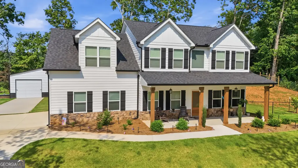 176 Heartland Meadows Drive, Mount Airy