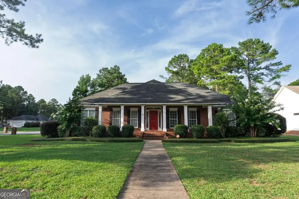 116 Hearthstone Drive, Leesburg