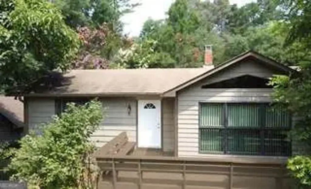 8257 Appalachian Highway, Mineral Bluff