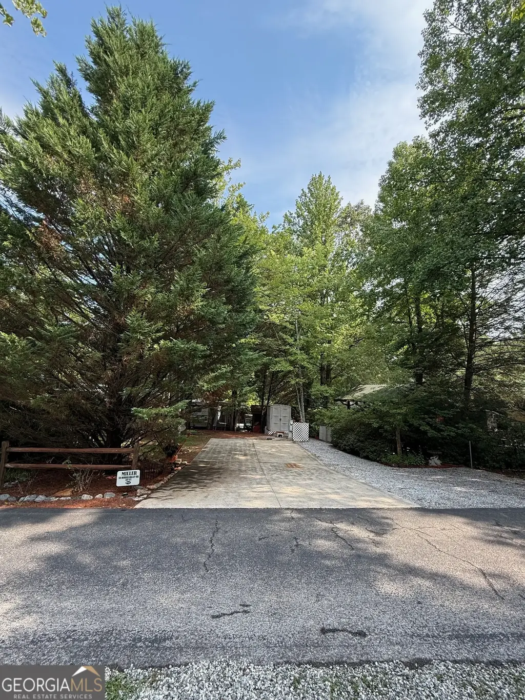 54 Hidden Valley Road, Cleveland