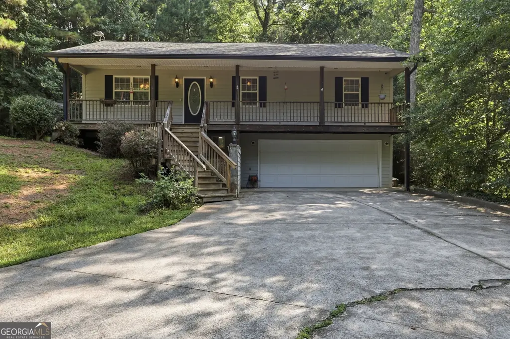 135 Andrews Road, Toccoa