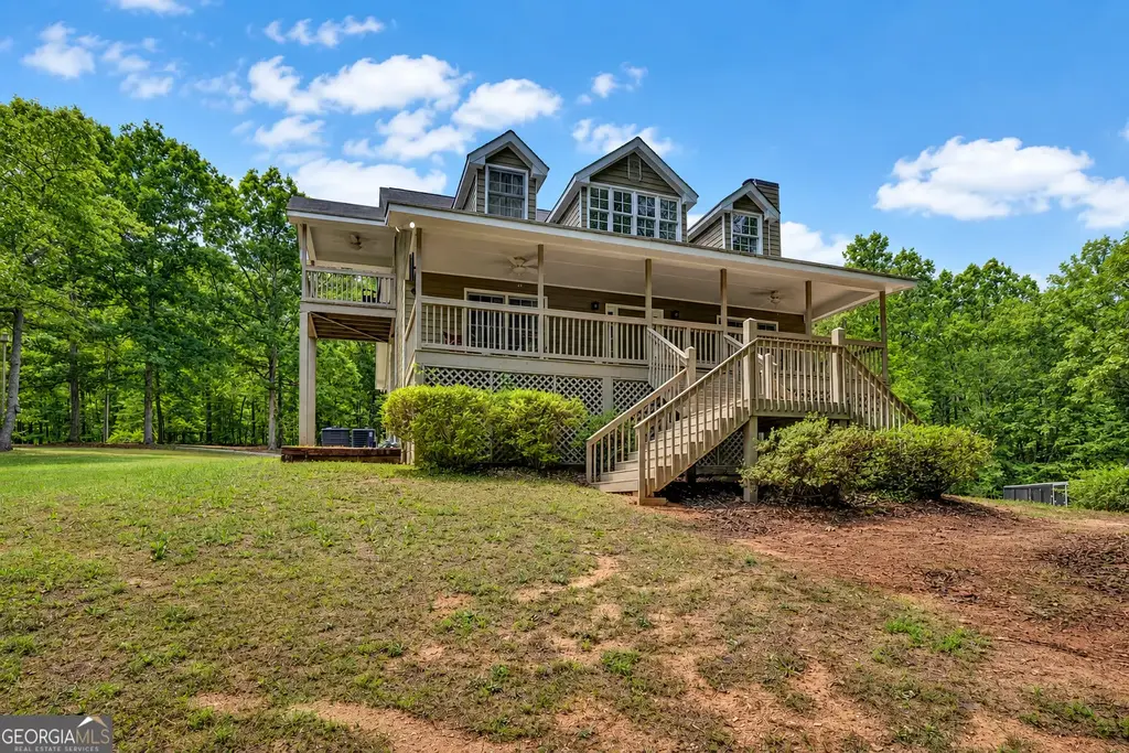 560 Hawks Trail, Newborn