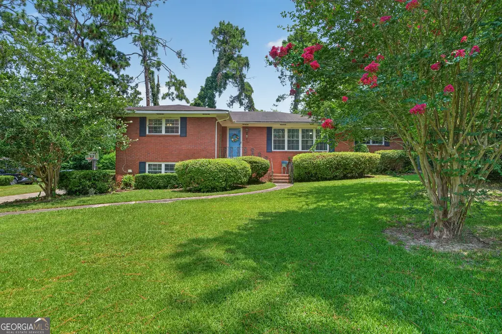 1804 Danora Drive, Waycross