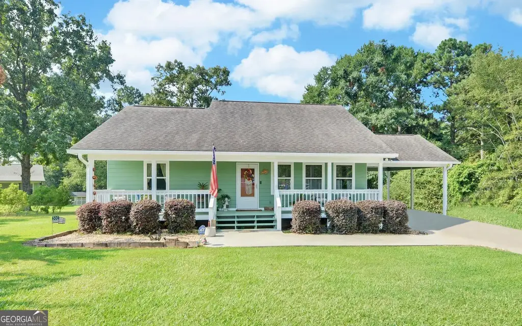 148 Brown Circle, Hartwell
