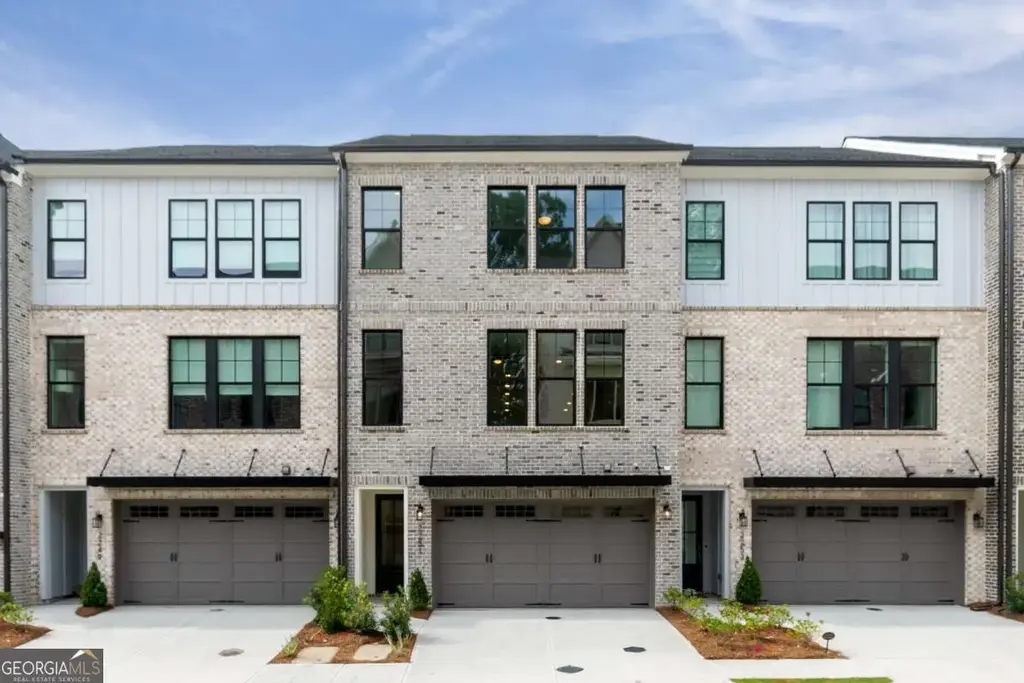1136 Panorama Drive 46, Brookhaven