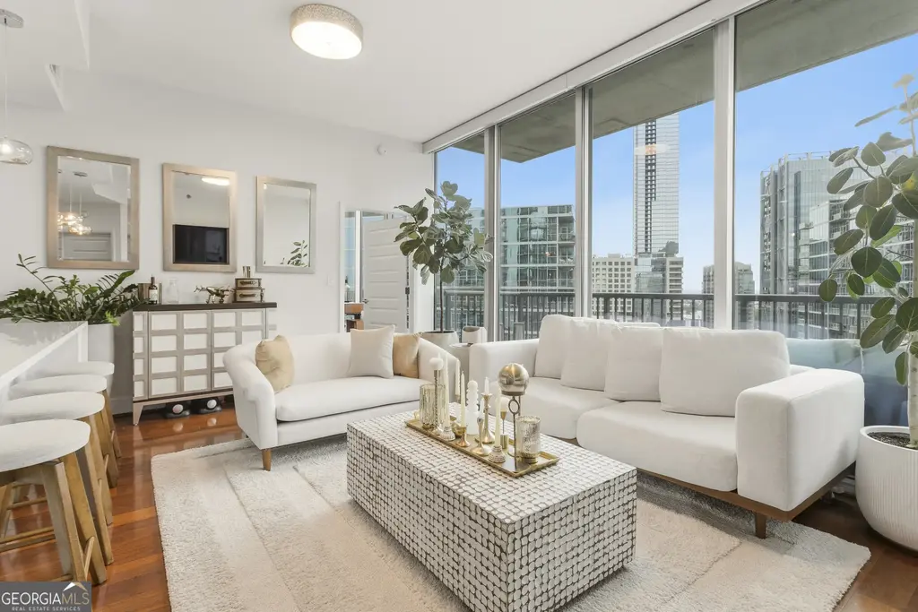 1080 Peachtree Street Ne 1712, Atlanta