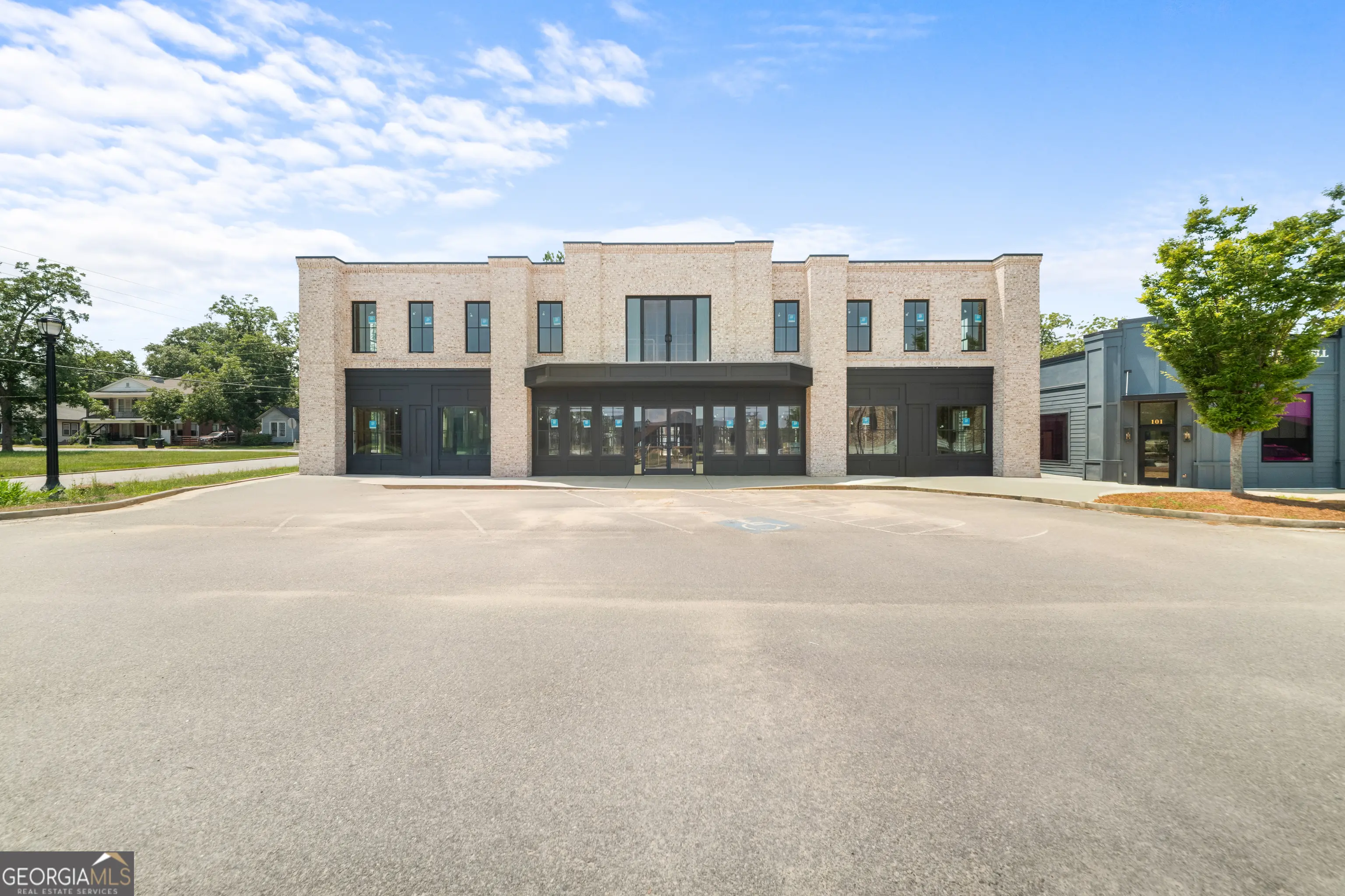 Photo of Listing #10817442
