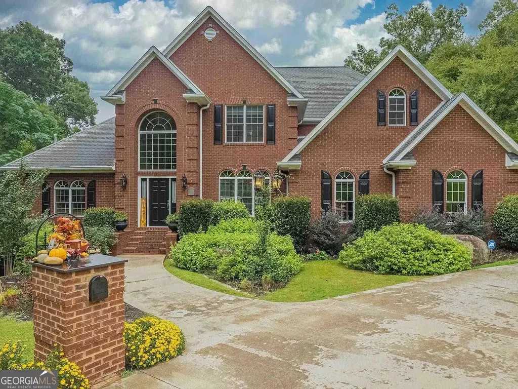 1818 Stoney Crest Drive, Elberton