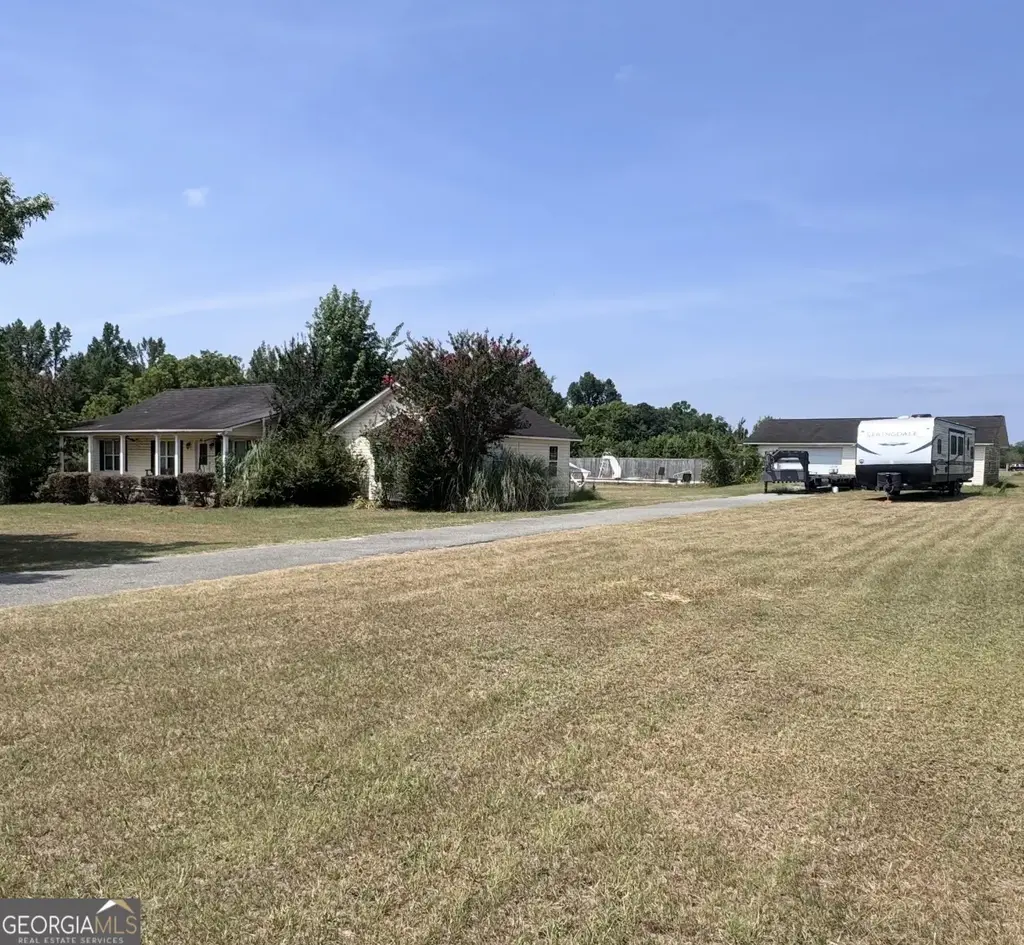 1427 Coleman Register Road, Rentz