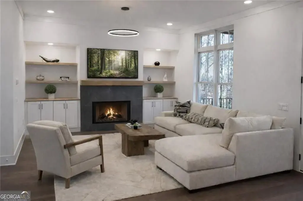 531 S Main Street 110, Alpharetta