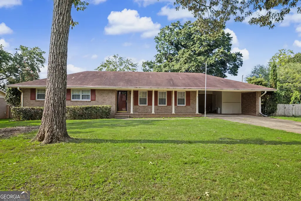 114 Bobolink Drive, Griffin
