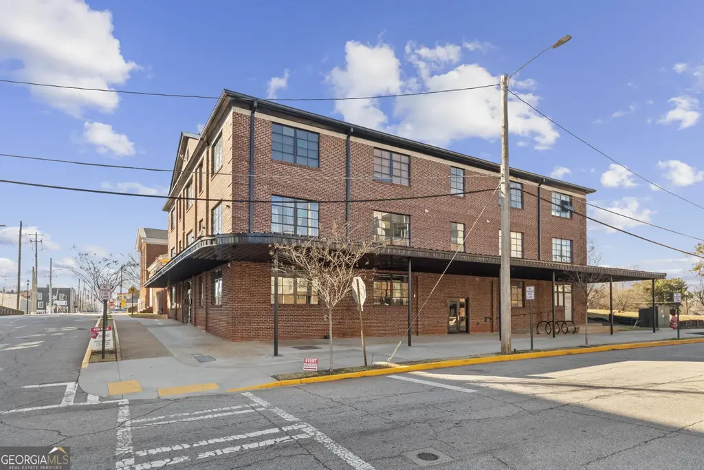 1805 Harvard Avenue 305, College Park