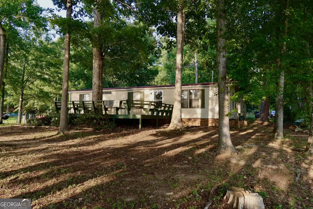 207 Black Oak Drive, Sparta