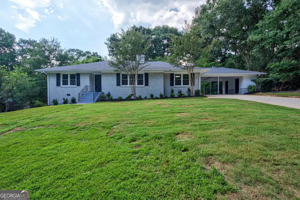 270 Pine Valley Drive, Athens