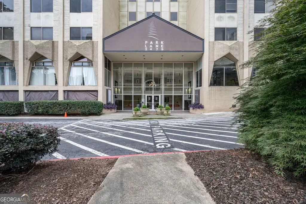 2479 Peachtree Road Ne 1808, Atlanta