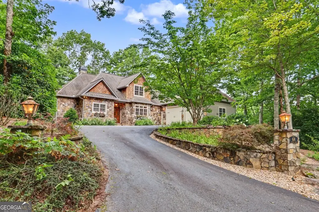 68 Jiminy Peak Lane, Sky Valley