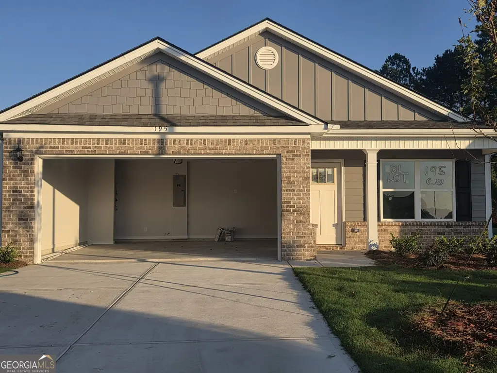 195 Charlie Way 31, Winder
