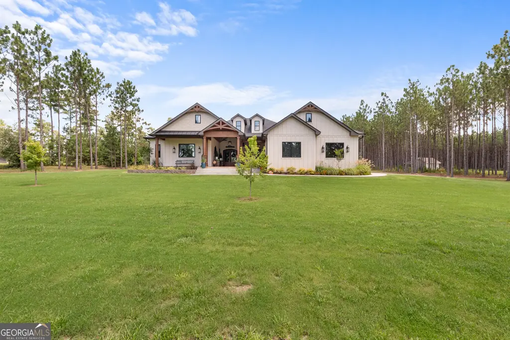 115 E Lake Drive, Statesboro