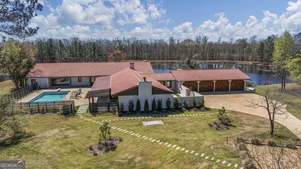 1229 Pierce Road, Waverly Hall