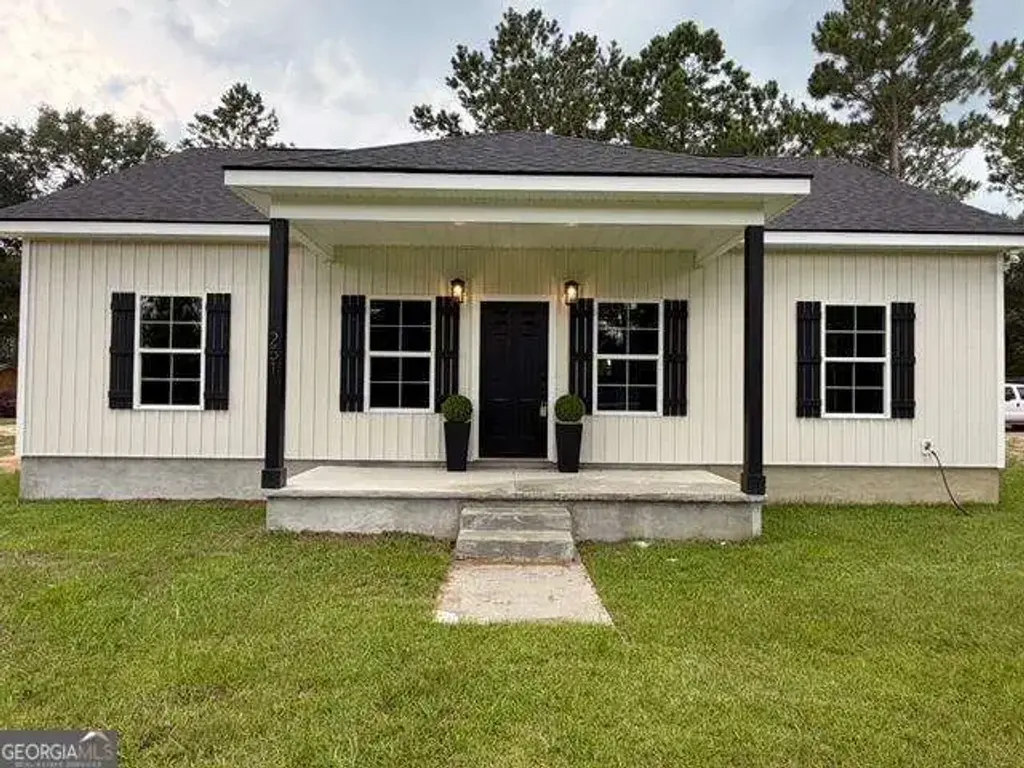 251 Ford Street Ford, Poulan