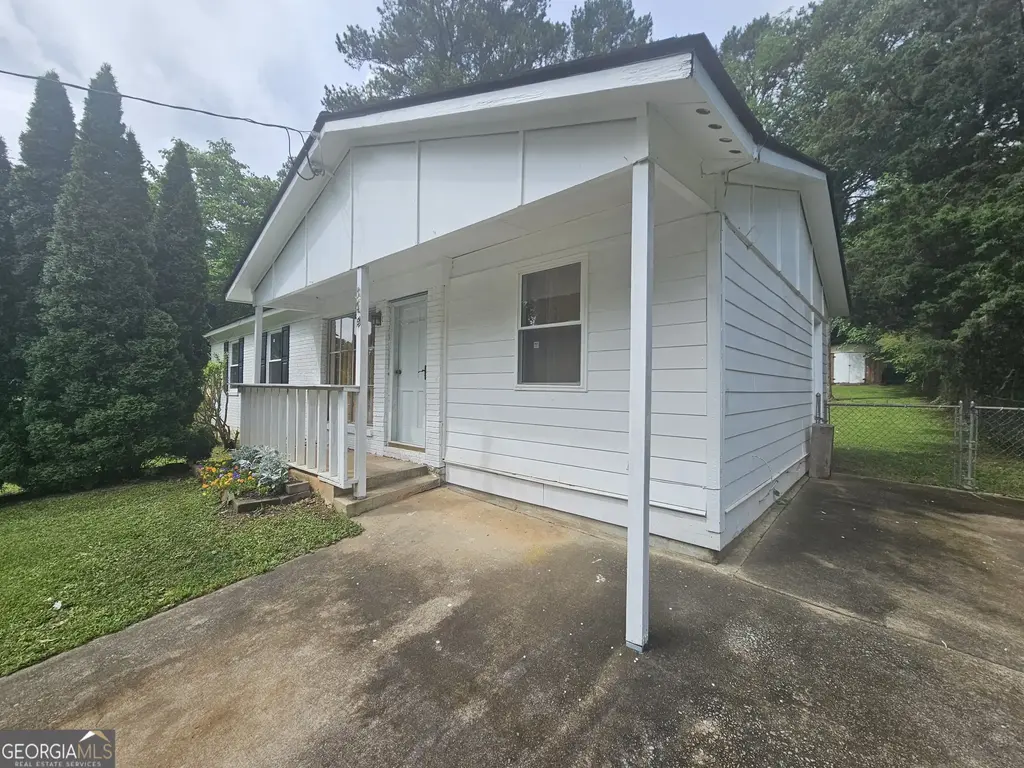 349 Roxbury Drive, Riverdale