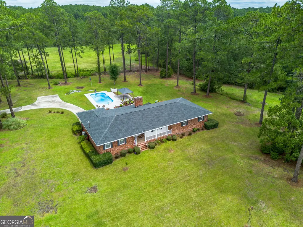 5486 Bowen Road, Blackshear