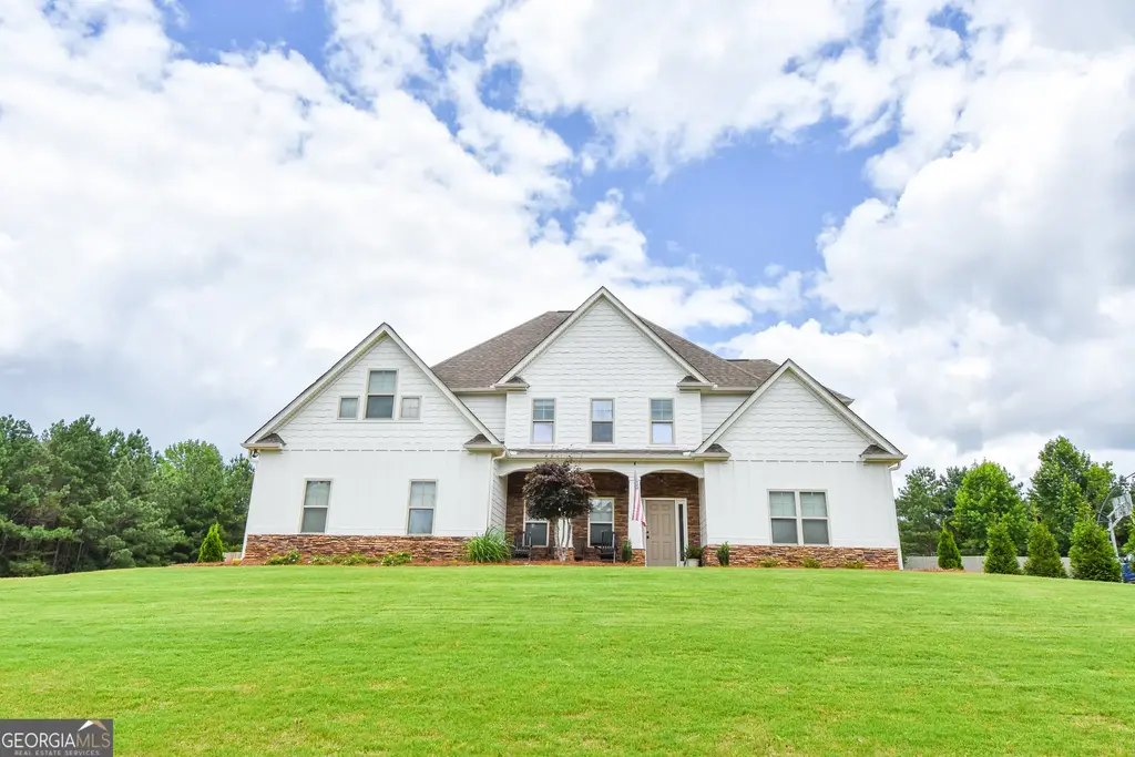 383 Walden Pond Way, Senoia