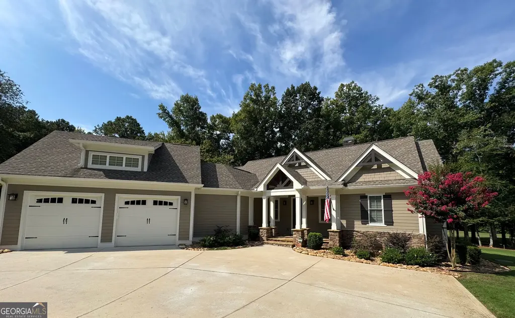 1821 Club Drive, Greensboro