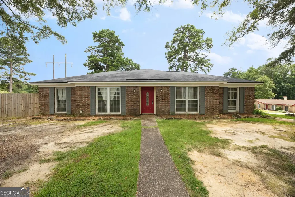 5106 Willowbrook Drive, Columbus