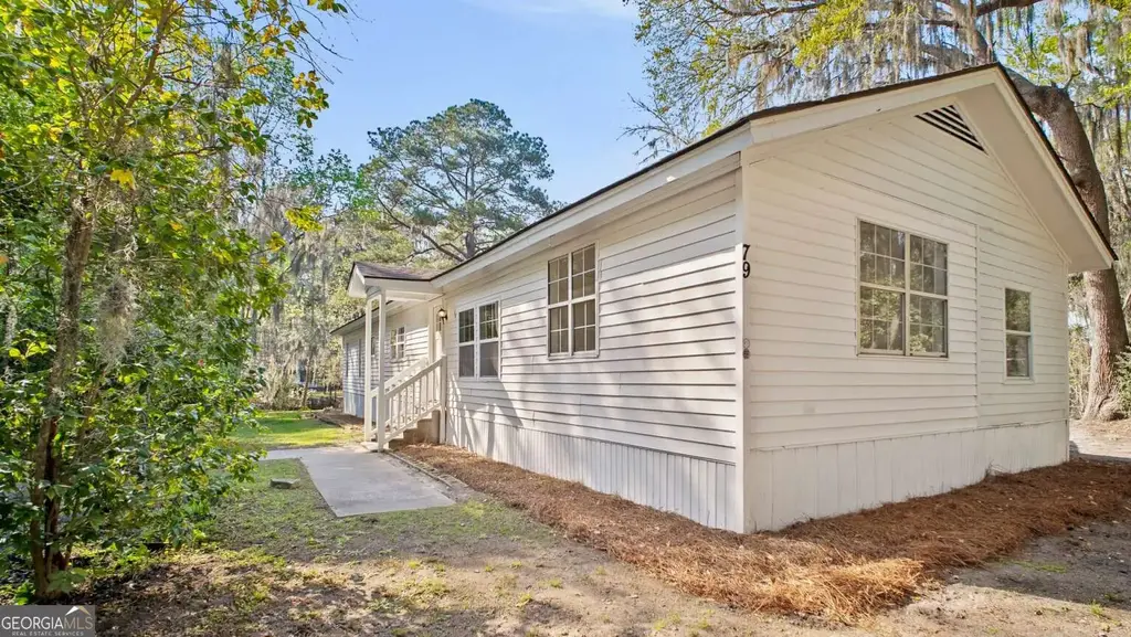 79 Terry Drive, Midway