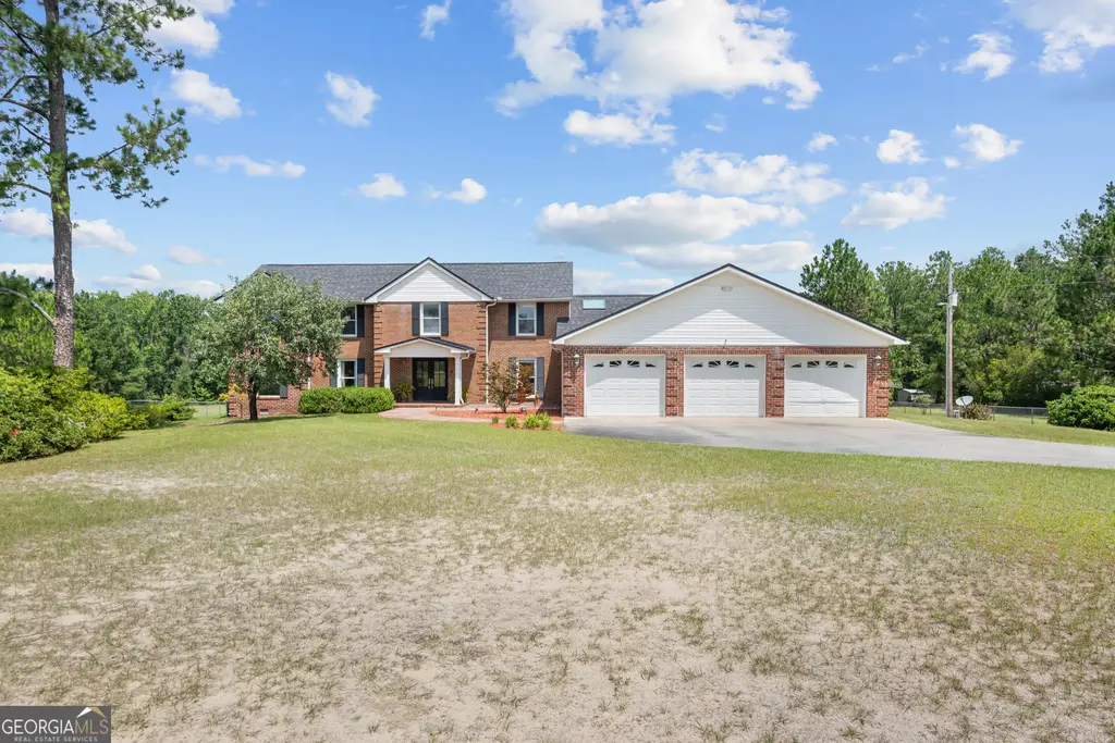 63 Lewis Circle, Garfield
