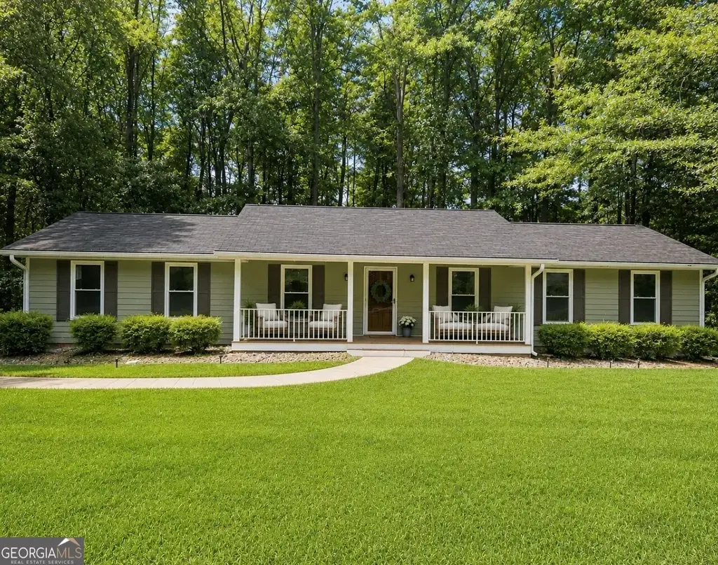 205 Kingswood Drive, Fayetteville