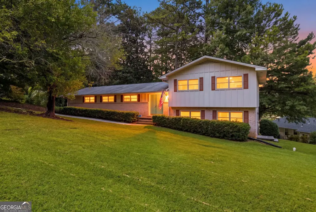 30 Rosedale Street, Toccoa